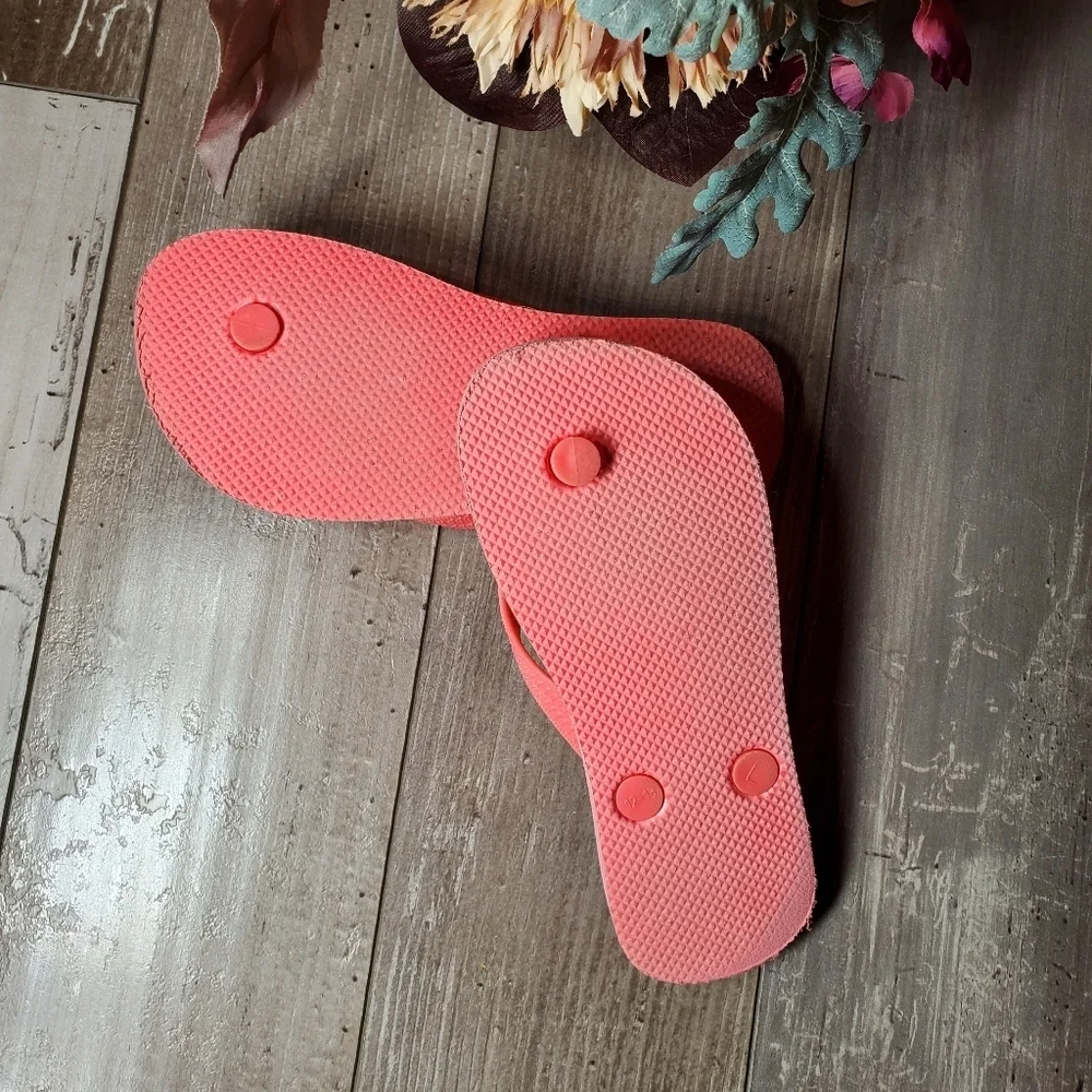 Old Navy Peach Coral Floral Girl Flip Flops Size 12/13 EUC